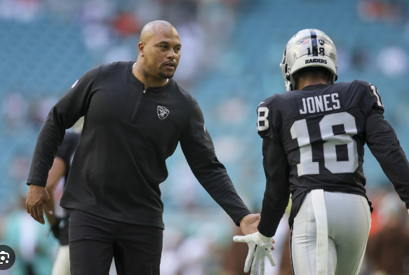 Antonio Pierce & Jack Jones confirm the QB Raiders we sign in 2024